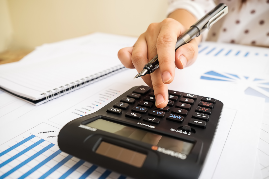 servicios contables para empresas y PYMES, adaptados a sus necesidades específicas